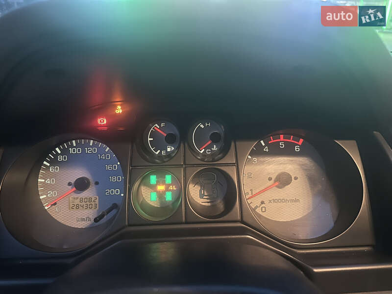 Позашляховик / Кросовер Mitsubishi Pajero 2005 в Києві Позашляховик / Кросовер Mitsubishi Pajero 2005 в Києві