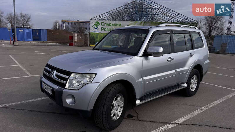 Позашляховик / Кросовер Mitsubishi Pajero 2007 в Дніпрі