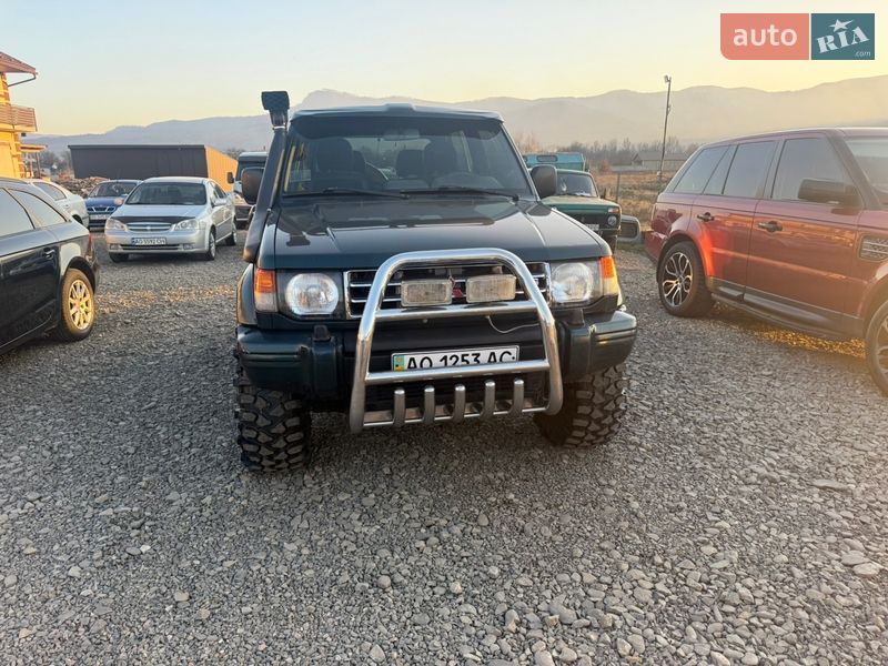 Позашляховик / Кросовер Mitsubishi Pajero 1997 в Тячеві