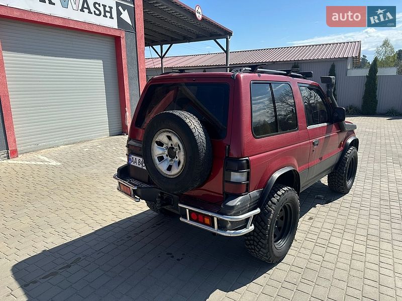 Внедорожник / Кроссовер Mitsubishi Pajero 1994 в Олевске