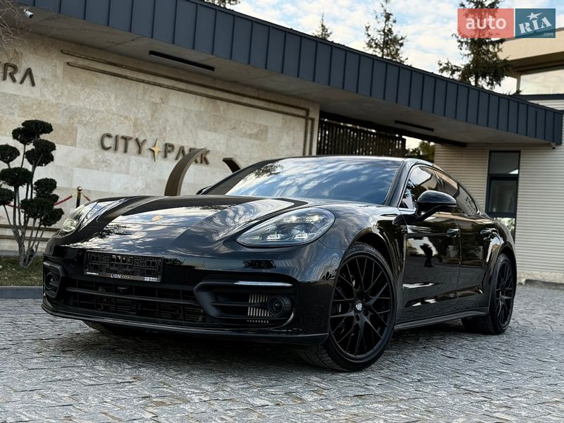 Фастбэк Porsche Panamera 2022 в Львове Фастбэк Porsche Panamera 2022 в Львове
