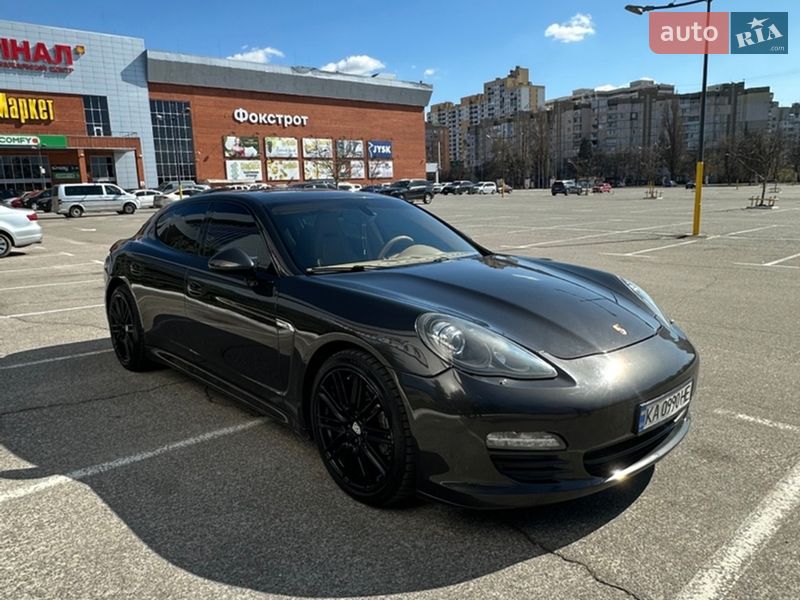 Фастбэк Porsche Panamera 2009 в Киеве Фастбэк Porsche Panamera 2009 в Киеве
