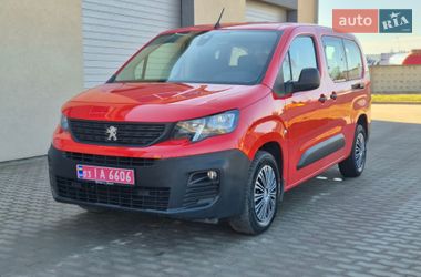 Вантажний фургон Peugeot Partner 2021 в Радехові