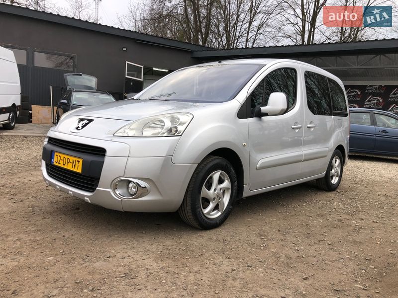 Минивэн Peugeot Partner 2010 в Ивано-Франковске