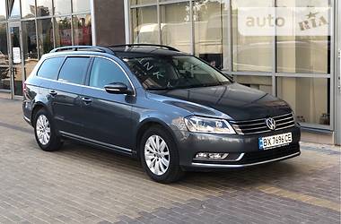 Универсал Volkswagen Passat 2013 в Хмельницком