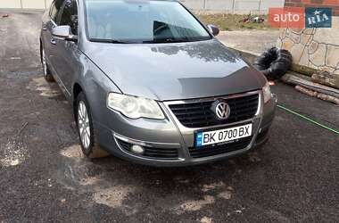 Седан Volkswagen Passat 2008 в Рокитному Седан Volkswagen Passat 2008 в Рокитному