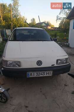 Седан Volkswagen Passat 1992 в Народичах