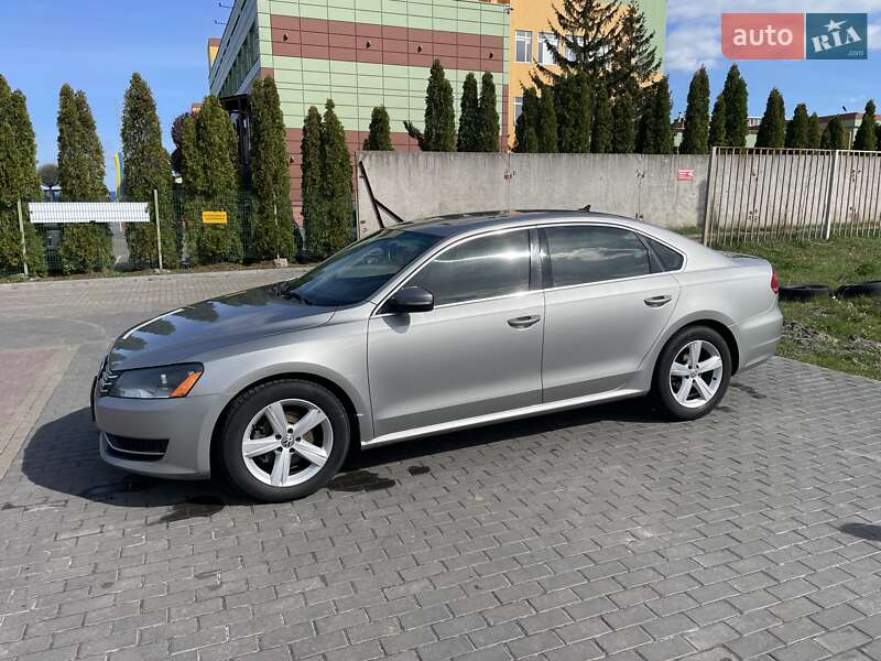 Седан Volkswagen Passat 2013 в Луцке