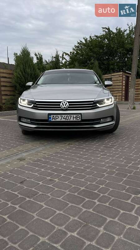 Седан Volkswagen Passat 2015 в Запорожье Седан Volkswagen Passat 2015 в Запорожье