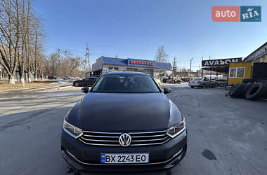 Універсал Volkswagen Passat 2015 в Хмельницькому