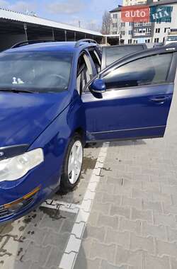 Універсал Volkswagen Passat 2006 в Старокостянтинові