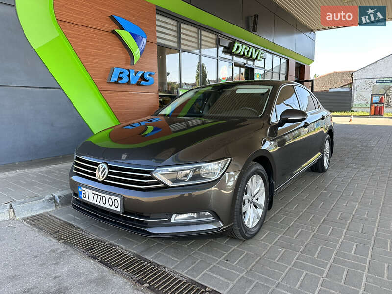 Седан Volkswagen Passat 2018 в Полтаве