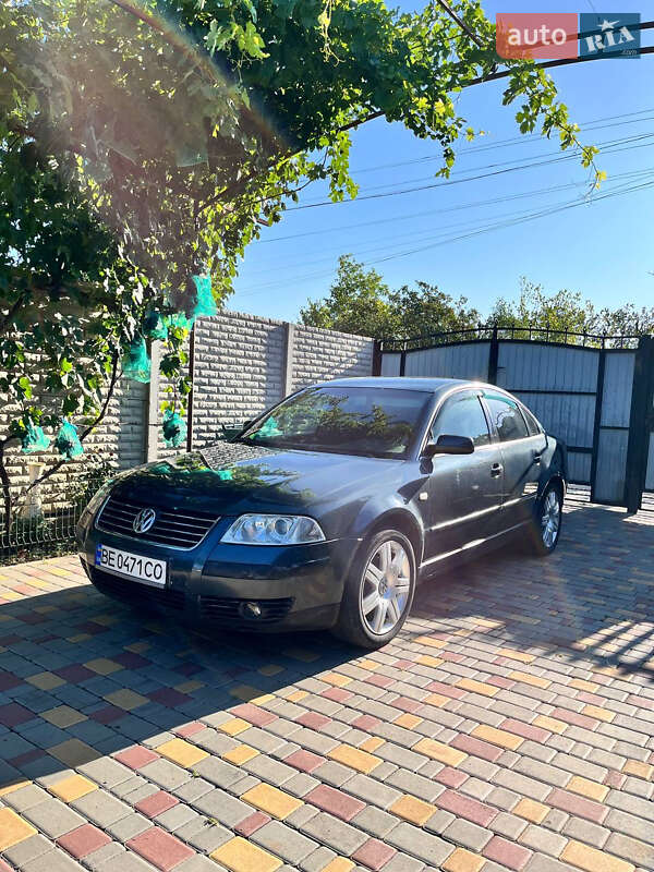 Седан Volkswagen Passat 2002 в Одессе