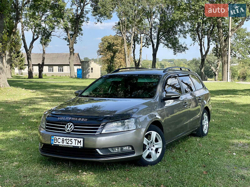Универсал Volkswagen Passat 2011 в Хмельницком