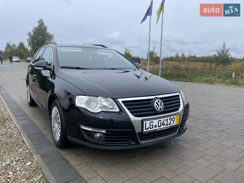 Универсал Volkswagen Passat 2010 в Ивано-Франковске