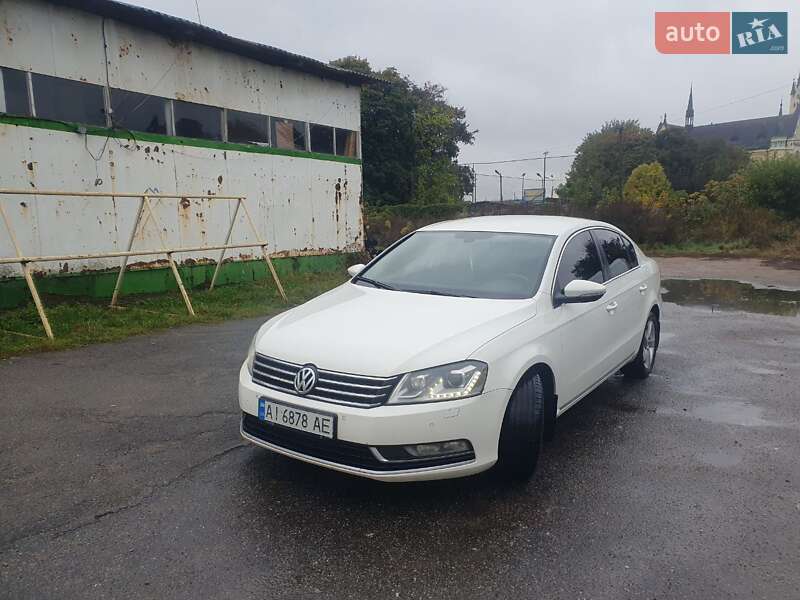 Седан Volkswagen Passat 2012 в Фастове