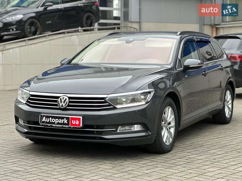 Універсал Volkswagen Passat 2015 в Одесі