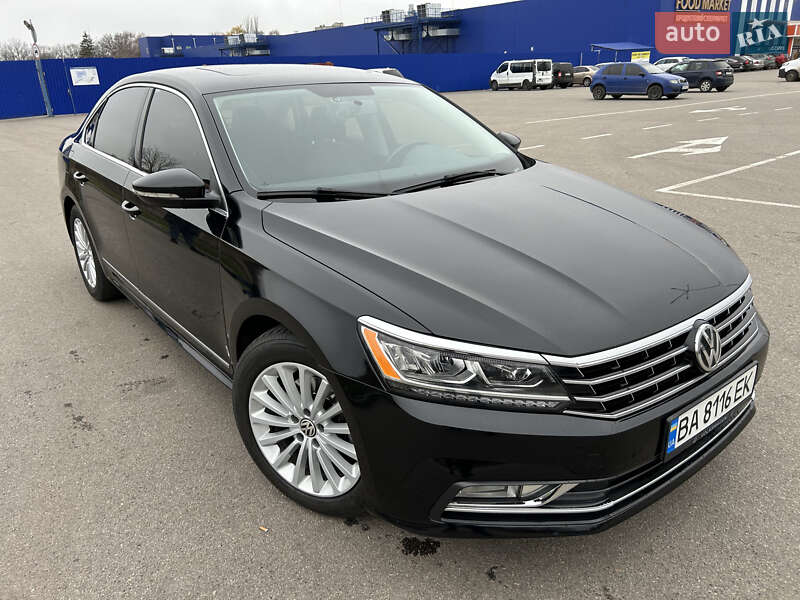 Седан Volkswagen Passat 2016 в Кропивницком