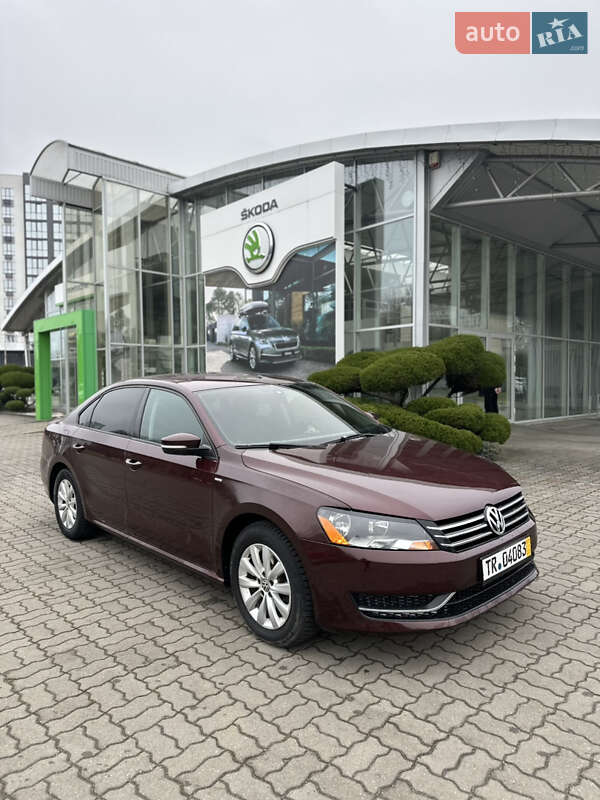 Седан Volkswagen Passat 2015 в Луцке