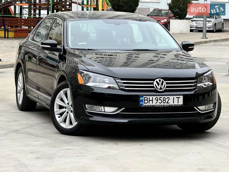 Седан Volkswagen Passat 2013 в Одессе