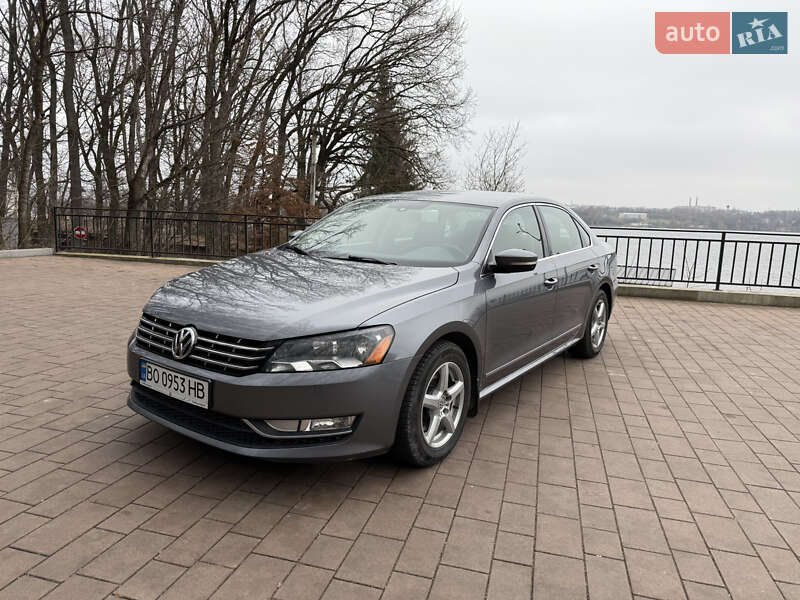 Седан Volkswagen Passat 2014 в Тернополе