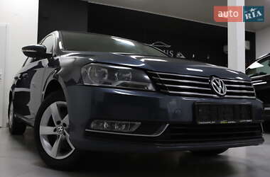 Седан Volkswagen Passat 2012 в Дрогобыче