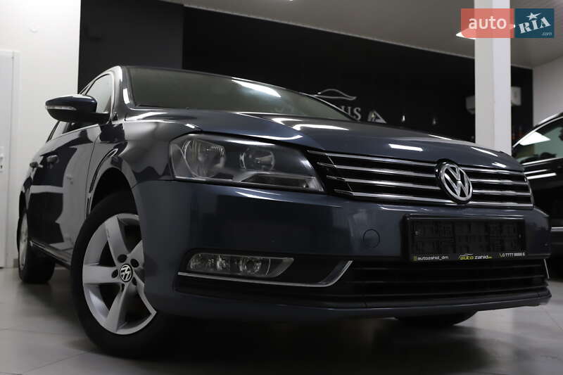 Седан Volkswagen Passat 2012 в Дрогобыче