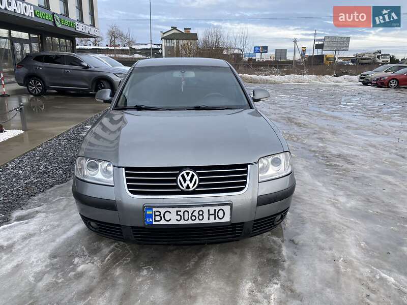Седан Volkswagen Passat 2001 в Львове