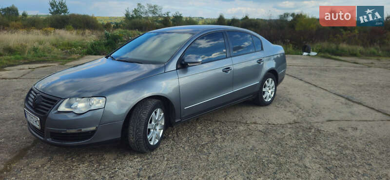 Седан Volkswagen Passat 2007 в Калуше