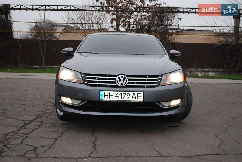 Седан Volkswagen Passat 2014 в Одесі