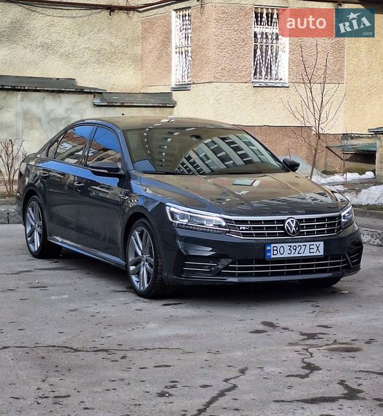 Седан Volkswagen Passat 2018 в Тернополе