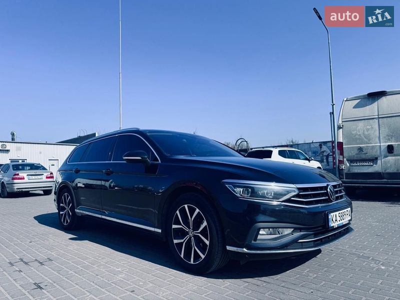 Універсал Volkswagen Passat 2021 в Києві