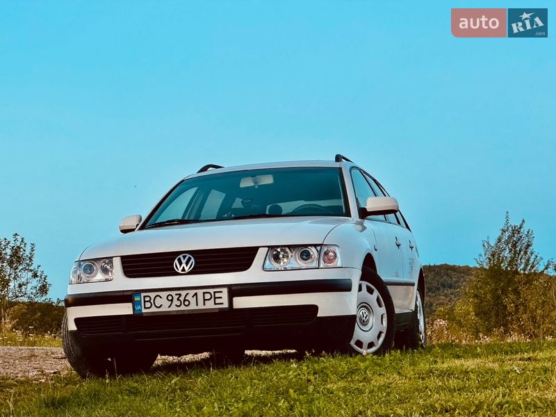 Универсал Volkswagen Passat 1999 в Сколе