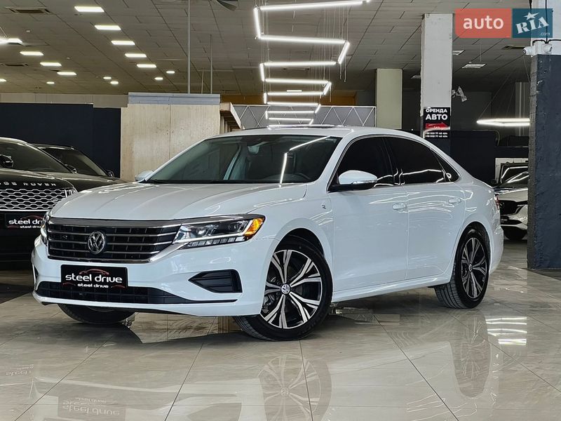 Седан Volkswagen Passat 2021 в Николаеве