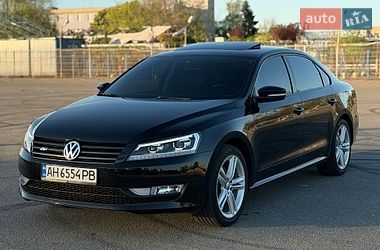 Седан Volkswagen Passat 2014 в Днепре