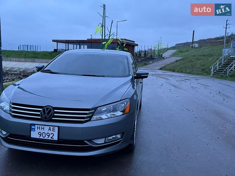 Седан Volkswagen Passat 2014 в Одессе