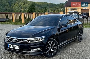 Седан Volkswagen Passat 2019 в Іршаві