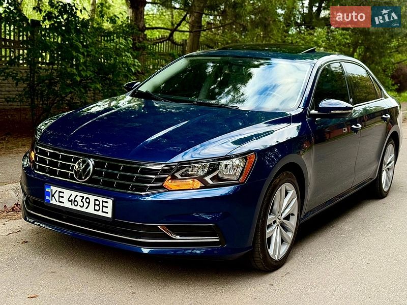 Седан Volkswagen Passat 2018 в Днепре Седан Volkswagen Passat 2018 в Днепре