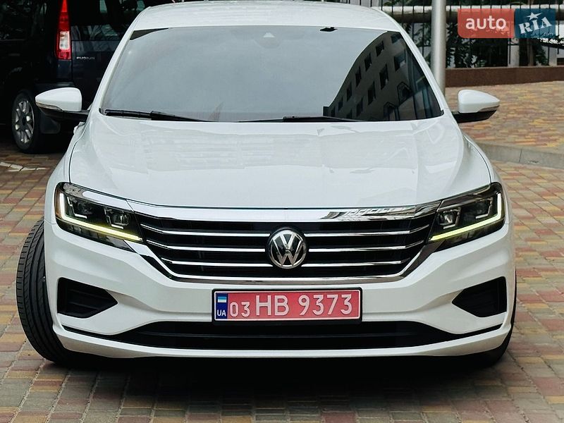 Седан Volkswagen Passat 2020 в Одессе