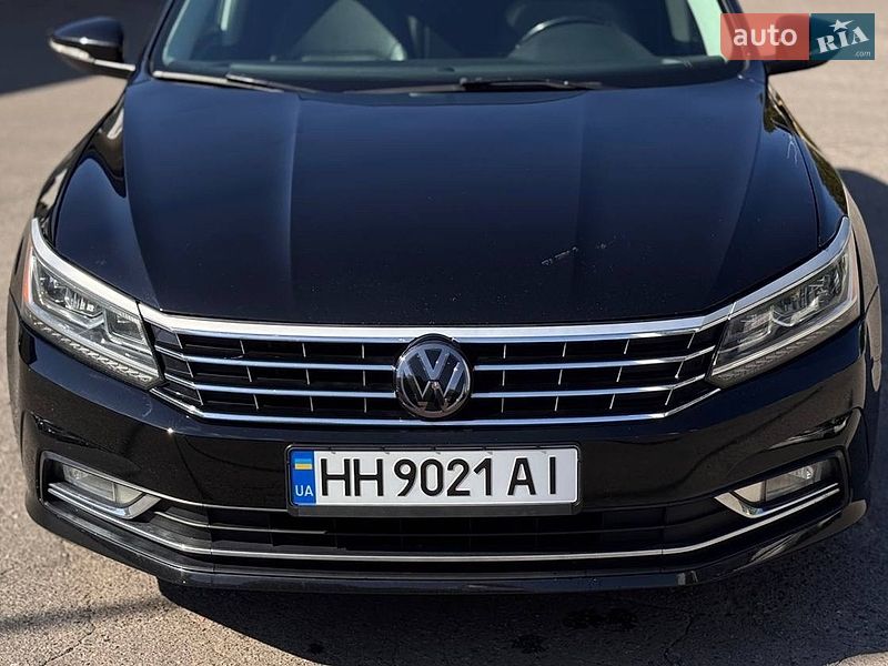 Седан Volkswagen Passat 2016 в Одессе