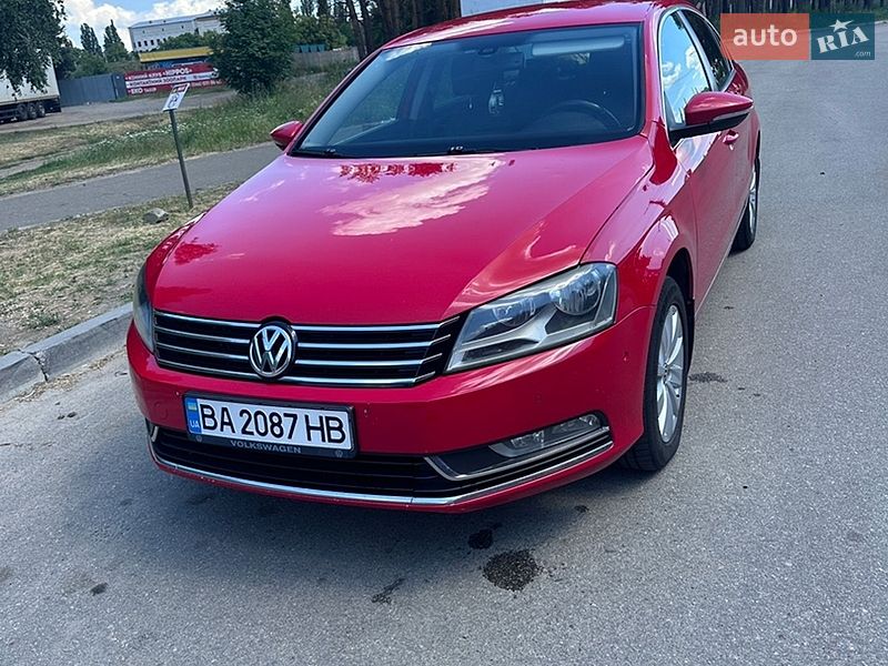 Седан Volkswagen Passat 2012 в Кропивницком Седан Volkswagen Passat 2012 в Кропивницком