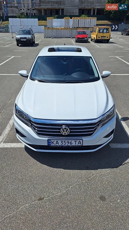 Volkswagen Passat 2021 photo 3