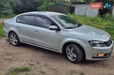 Седан Volkswagen Passat 2010 в Глухове Седан Volkswagen Passat 2010 в Глухове