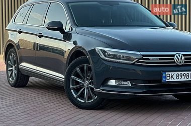 Универсал Volkswagen Passat 2016 в Сарнах