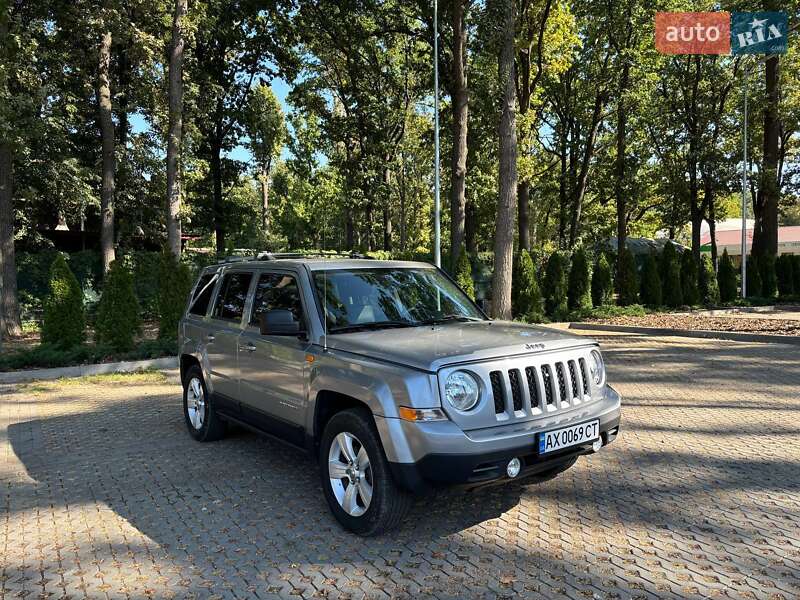 Внедорожник / Кроссовер Jeep Patriot 2015 в Харькове