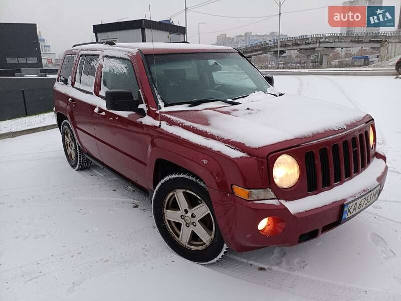 Внедорожник / Кроссовер Jeep Patriot 2010 в Киеве