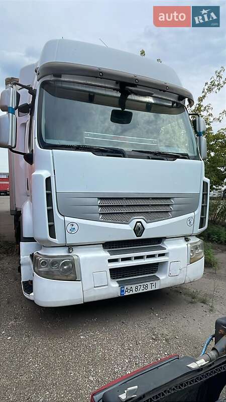 Тягач Renault Premium 2010 в Киеве Тягач Renault Premium 2010 в Киеве