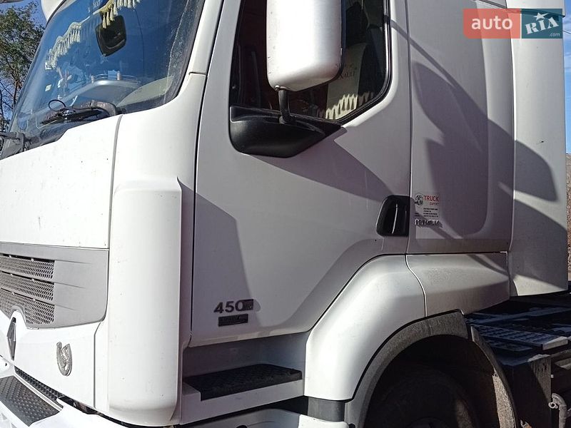 Тягач Renault Premium 2008 в Чернігові