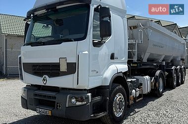 Тягач Renault Premium 2013 в Хотині