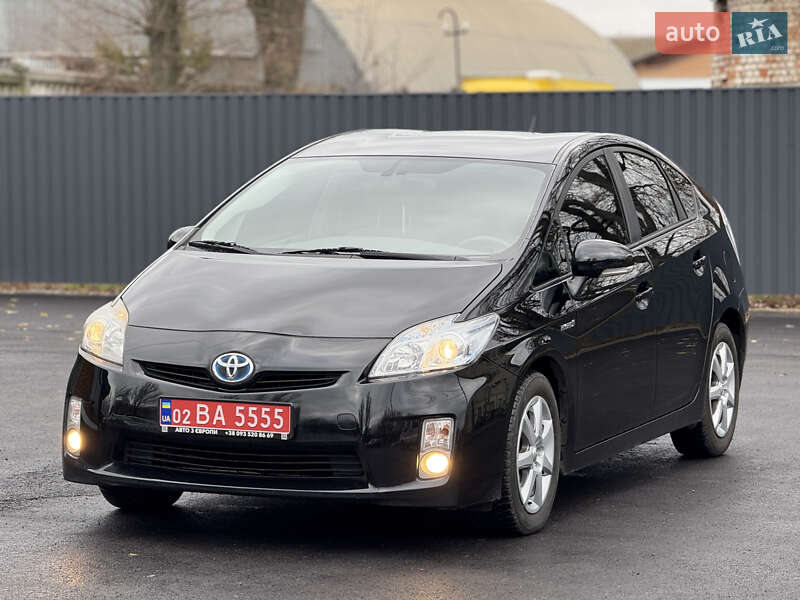 Хэтчбек Toyota Prius 2010 в Виннице